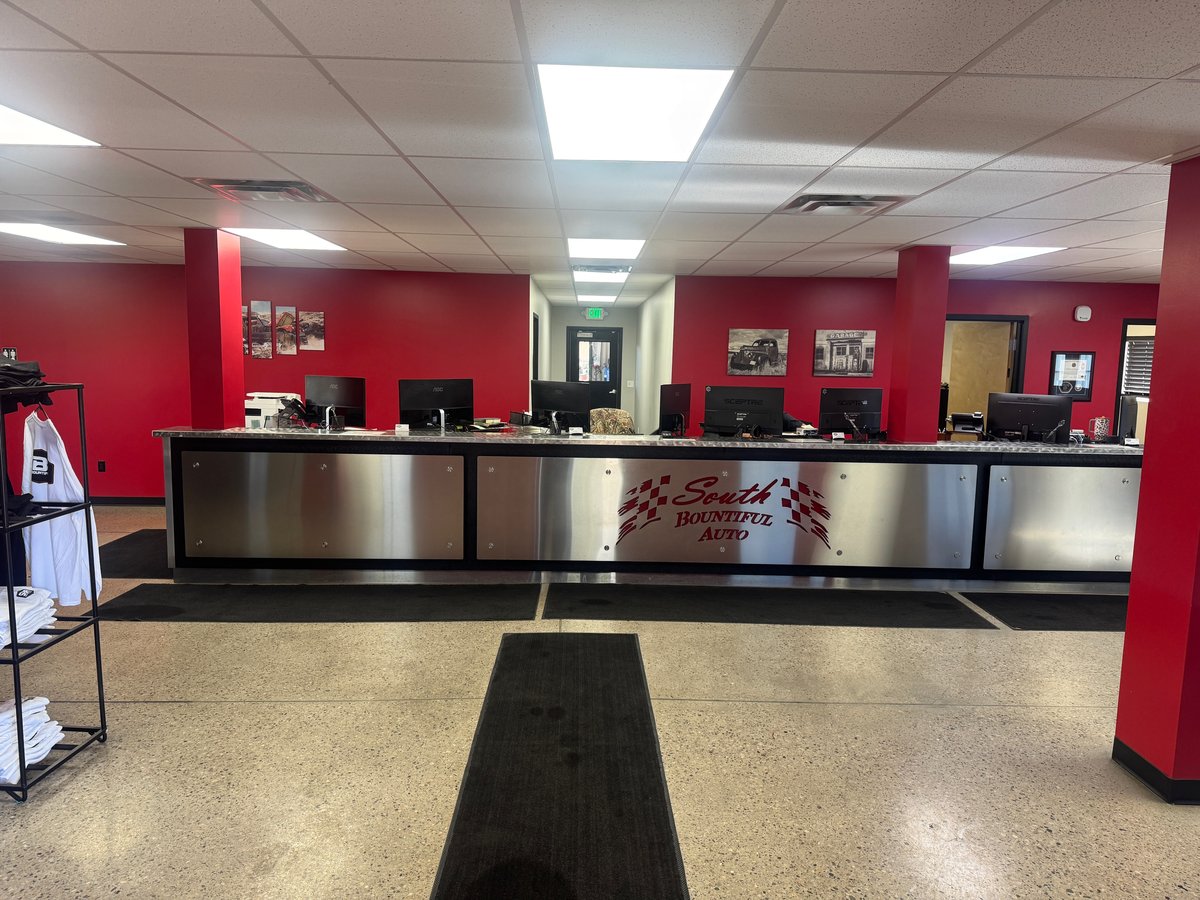 South Bountiful Auto front counter and showroom